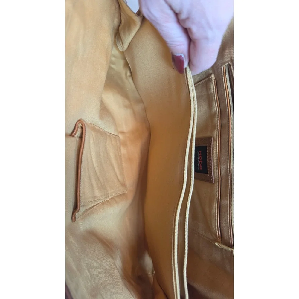 Vintage Hobo International Tan Leather Shoulder Bag Y2K Retro Minimalist Purse